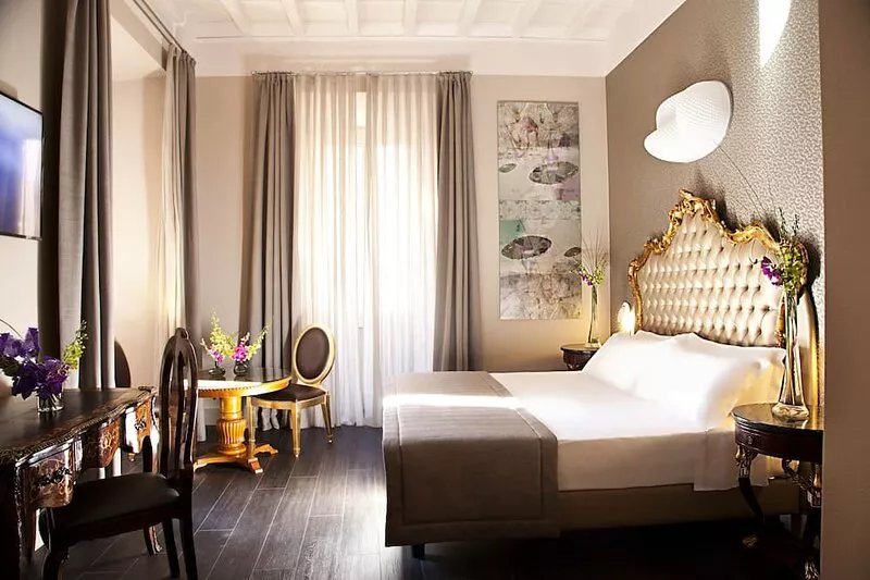 Charming suite a few steps from the Spanish Steps in the heart of the Trident