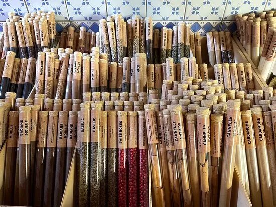 Les Artisanes