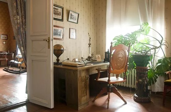 Palander House