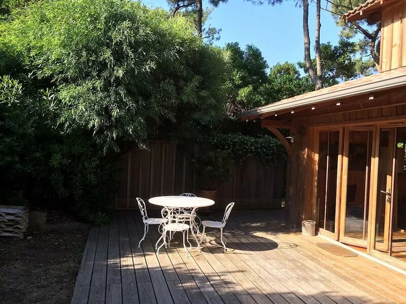 CAP FERRET, beautiful new wooden villa