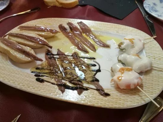 Bar El Arco en Paniza: El Paraiso de la Anchoa y Otras Viandas en Paniza