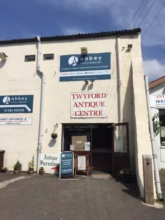 Twyford Antique Centre