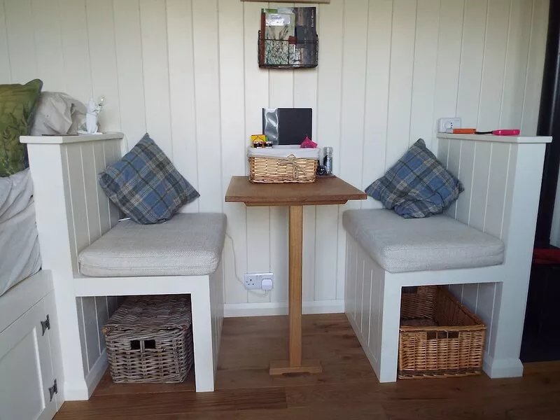 Shepherds Hut with stunning views located on the edge of the peak district