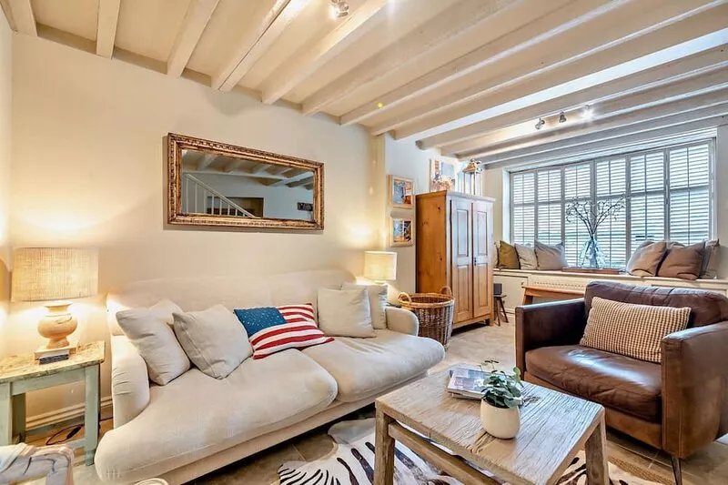 Cotswold holiday cottage with excellent central location - Masters House