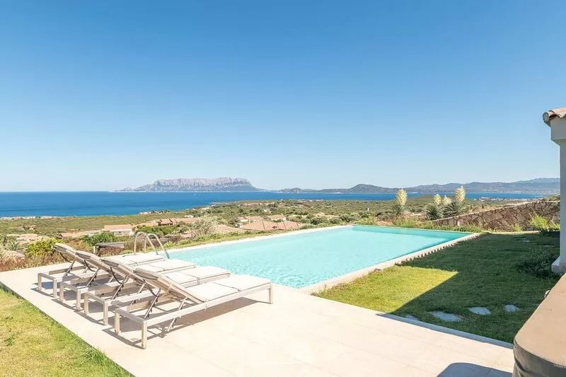 Beautiful Villa "Martina" with Sea View, Pool & A/C