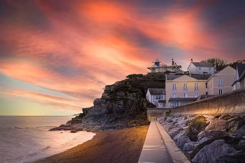 6 At The Beach -  an apartment that sleeps 6 guests  in 2 bedrooms