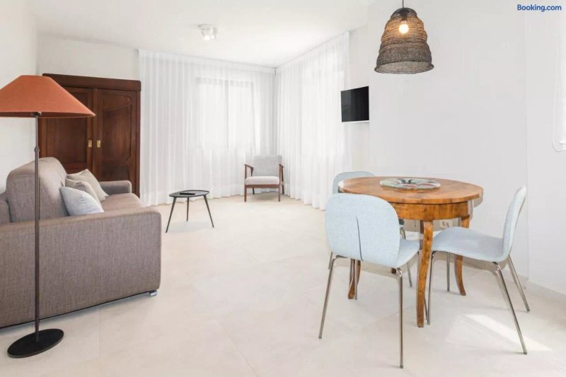 Apartments Martina in City Center With Private Parking