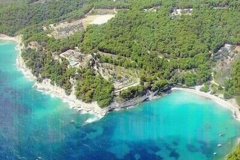 Luxurious Villa Anemologio with a private pool by the sea
