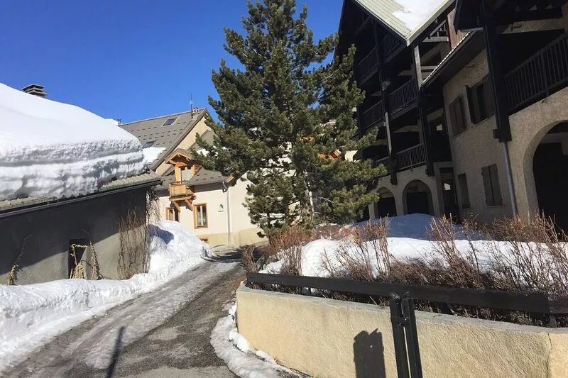 Two-room apartment 47 m2, facing south, Serre-Chevalier Le Monêtier-les-bains