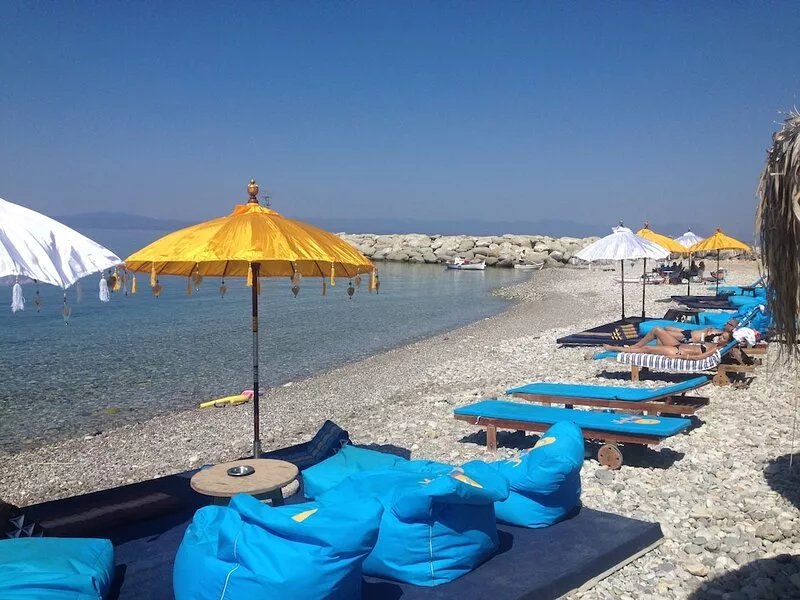 AGALI 2 MAISONETTE FRONT OF THE SEA