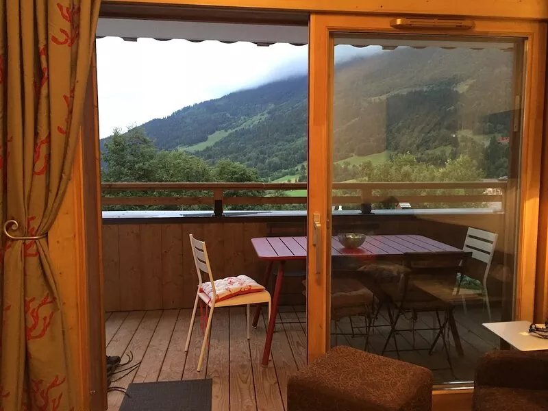 New apartment on the slopes, 2 bedrooms, sleeps 6 - 4*