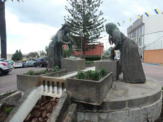 Escultura ''Las lavanderas''