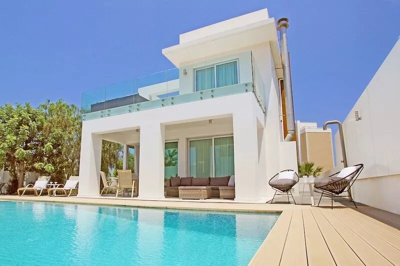 INDIGO  - 2Bed located in the CENTER OF PROTARAS FEW METERS FROM FIG TREE BAY