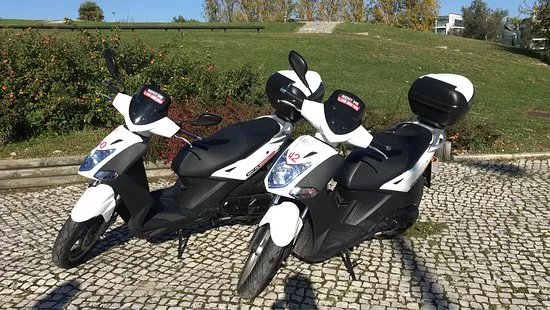 Akazetta Scooter Rental