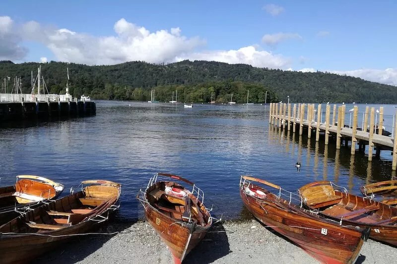 Lakeside 15-beautiful lodge on White Cross Bay Lake Windermere (Sorry no pets)