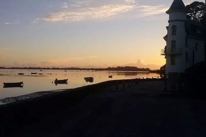 Big garden, 200m beach, shops 500m, wifi,
