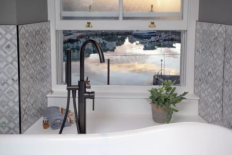 Vigilance, Maritime Suites -  a suite that sleeps 2 guests  in 1 bedroom
