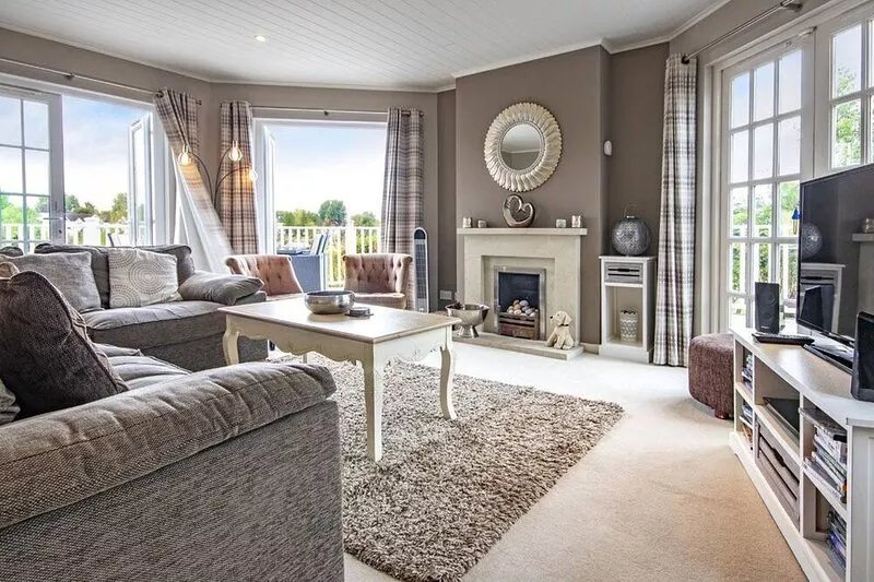 Windrush Lake 80/81, Waterlow Lodge (P)