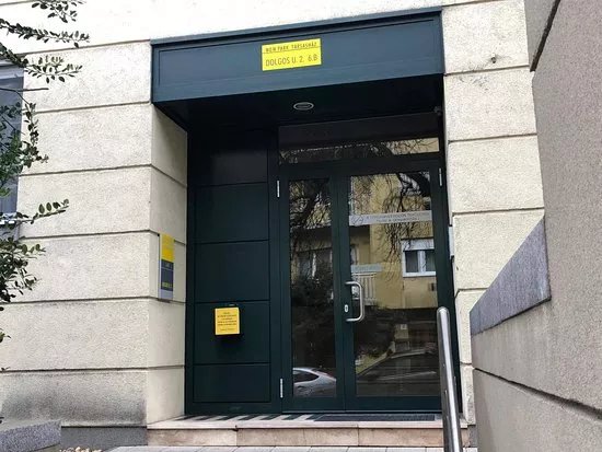 Szepsegterapeuta (Beauty Therapist)