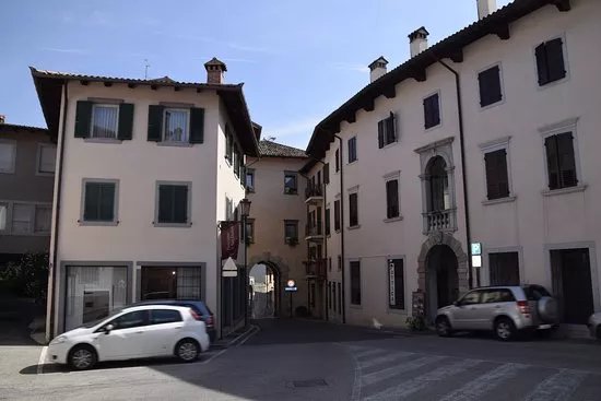 Porta Gemona o Portonat