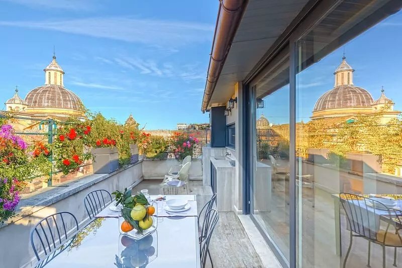 A wonderful terrace in the center of Rome