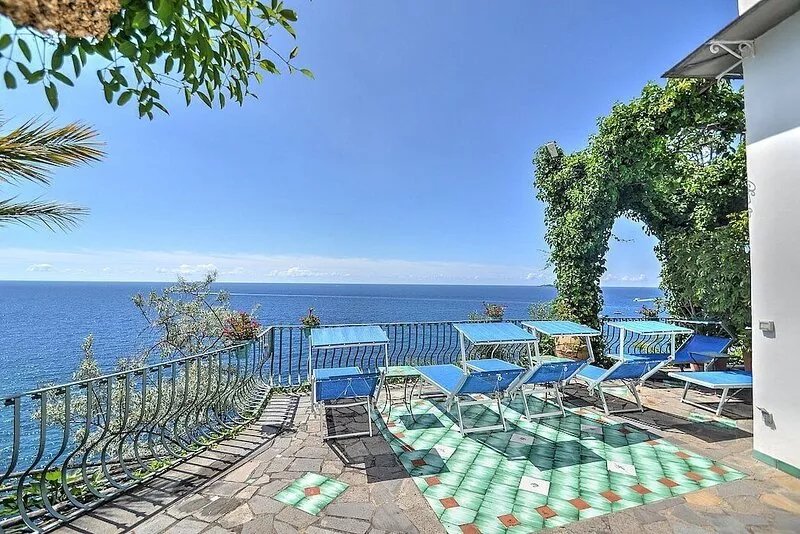 Villa Ermelinda: A splendid and luminous three-story villa situated in a quiet