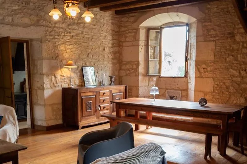 HOUSE WITH PRIVATE POOL IN THE HEART OF BLACK PERIGORD