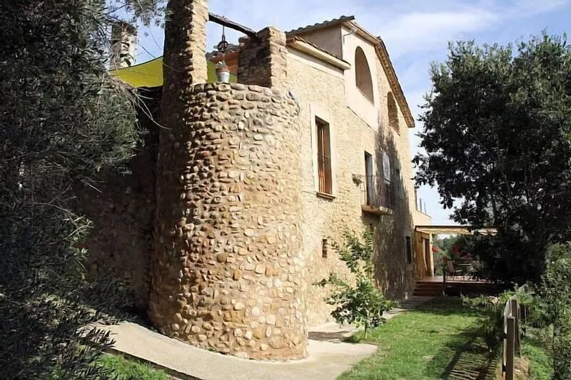 Self catering Mas Guitart for 4 people