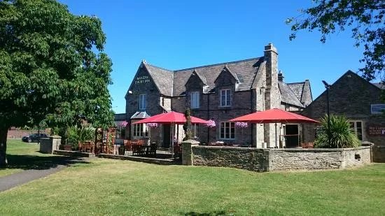 Baileys Court Pub