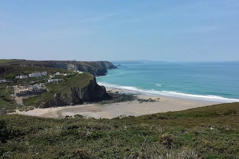 Beach Cottage with amazing beach and sea views