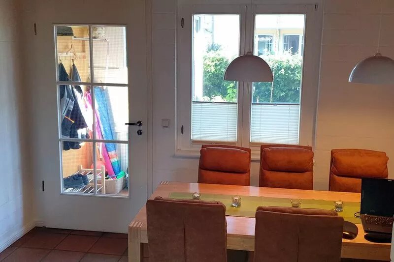 Close to the beach, family-friendly, 3 bedrooms, 6 persons, WLAN, parking