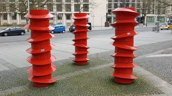 Skulptur "Schrauben"