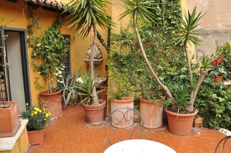 A Gorgeous Large Flat in Trastevere with a Beautiful Terrace