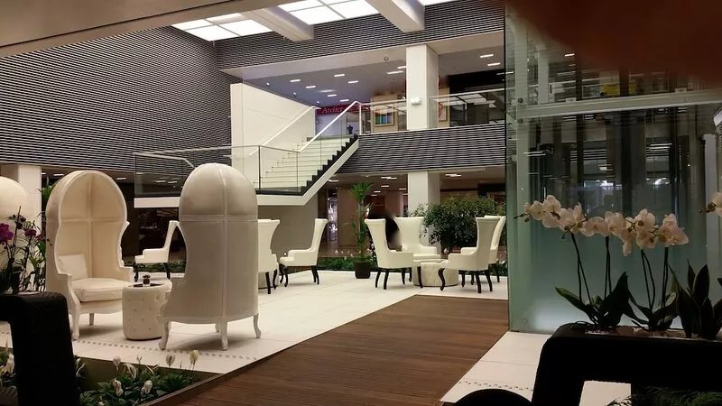At the prestigious Gray d'Albion, large studio with open sky terrace