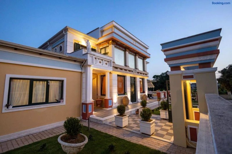 REALE - Art Luxury Villa