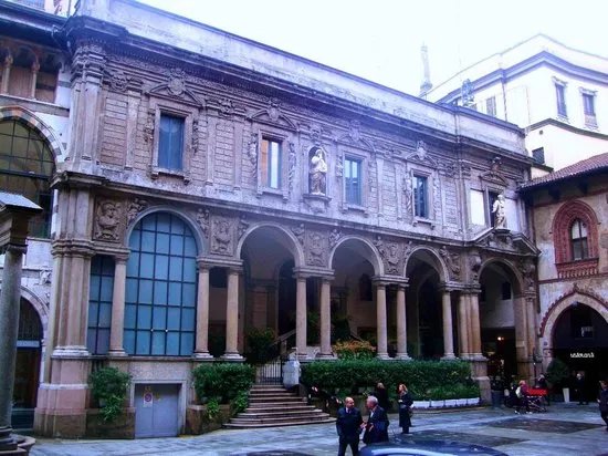 Piazza Mercanti