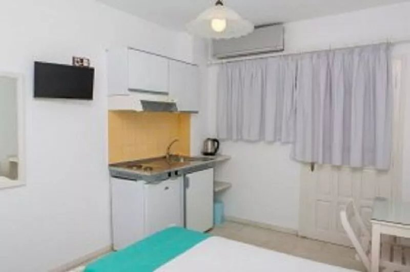"Lygdamis Hotel" Budget double Studio In the heart of Naxos