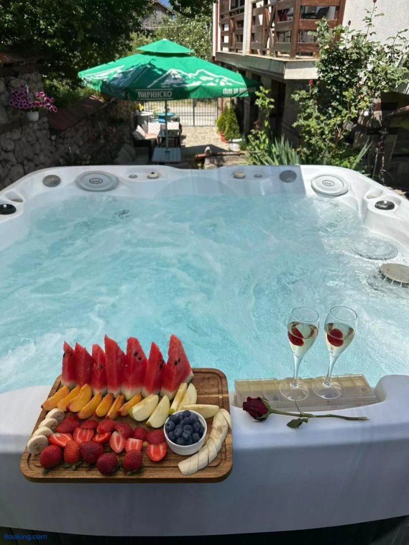 Aleksandra Guest House