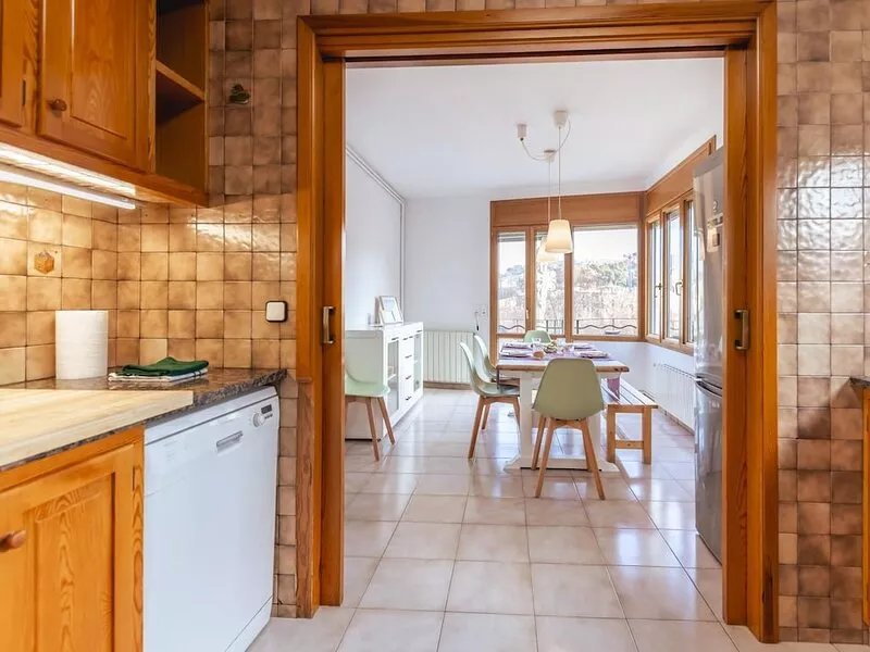 El Lleó - Holiday Apartment Rental in Girona | Bravissimo