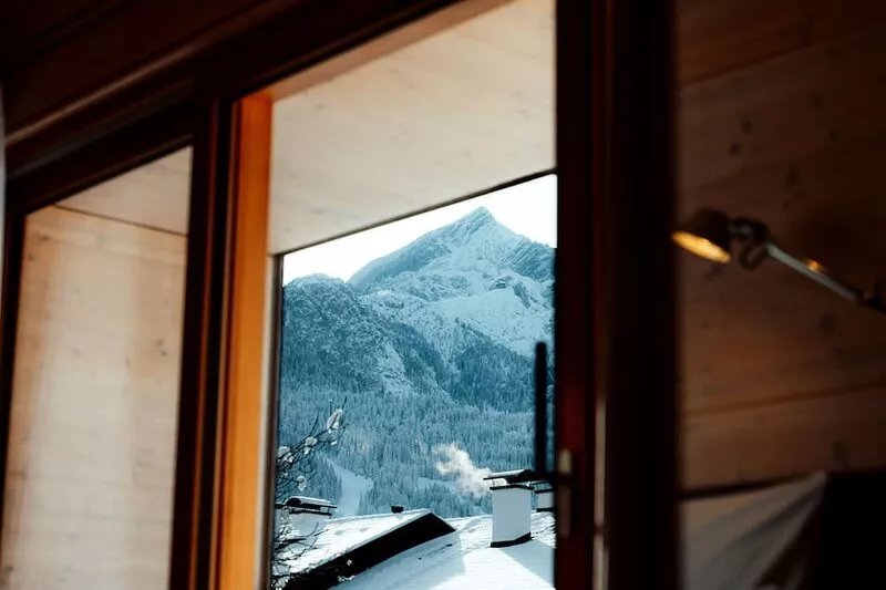 Dream vacation home with sauna and mountain views