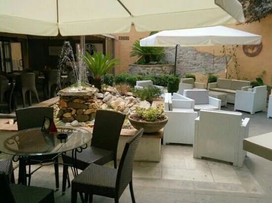 Agora Cafe