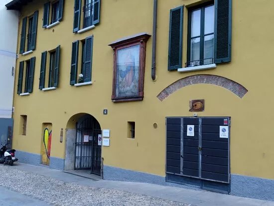 Edicola Votiva Alzaia Naviglio Grande 4