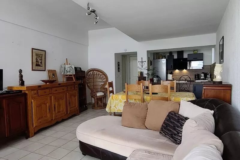 Apartment in the middle of the naturist village T3 60 m2 2 bedrooms in port