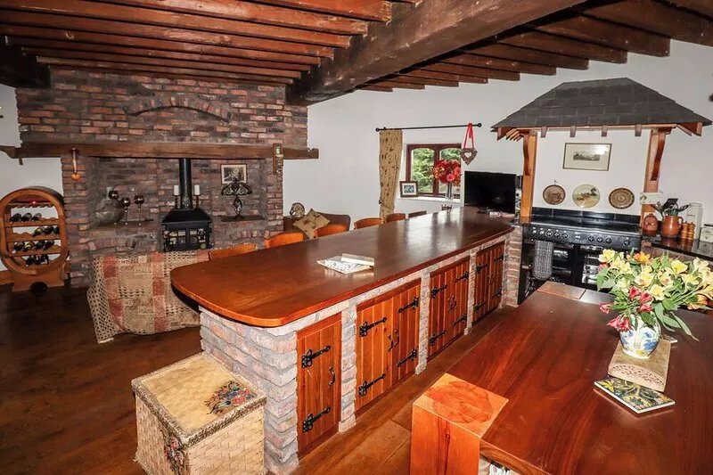 WINDMILL ON THE FARM, family friendly, with a garden in Burscough