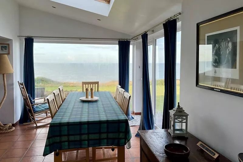 Private detached cottage to rent on Chesil Beach
