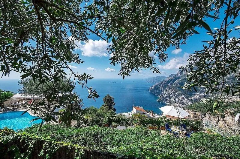 Villa Tecla A: A characteristic two-story independent house located on a