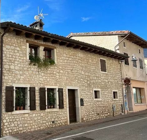 La Via Storica Del Paese