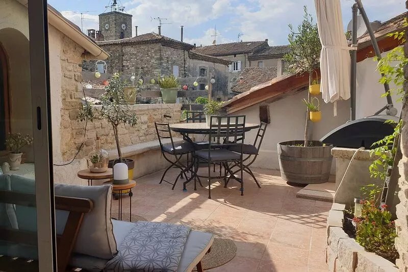 Charming house with Jacuzzi and roof terrace