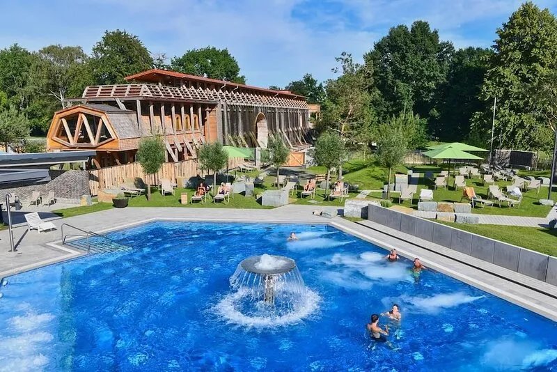 Quiet comfort apartment just a stone's throw to the pedestrian area for 2