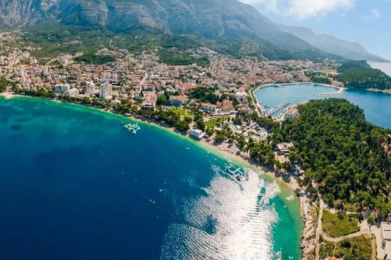 Romantic apartment in Makarska with garden